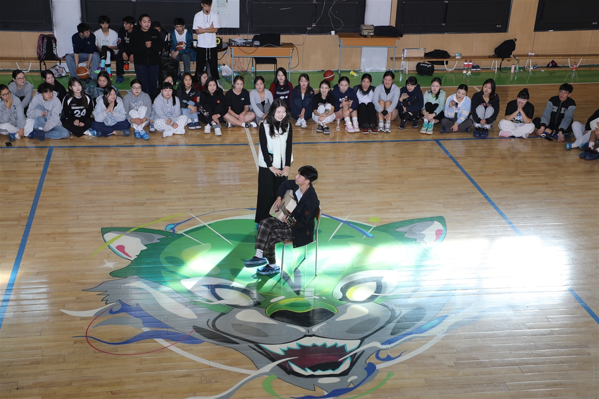 Дотуур байр 25