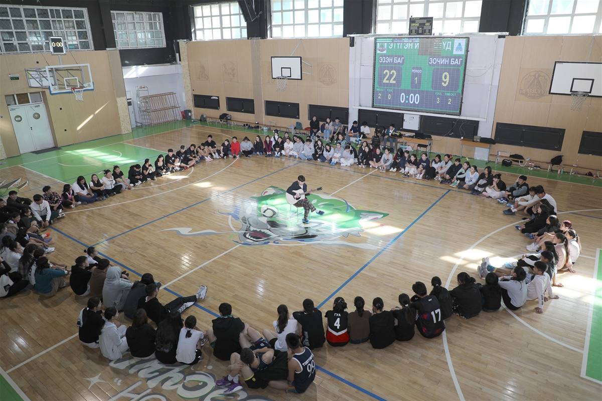 Дотуур байр 25