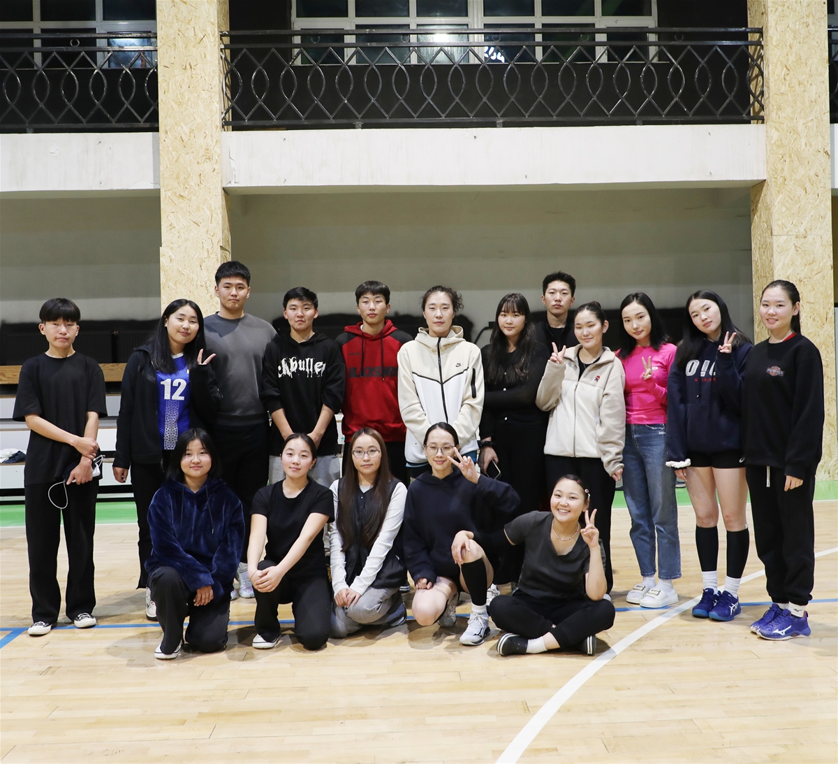 Дотуур байр 25