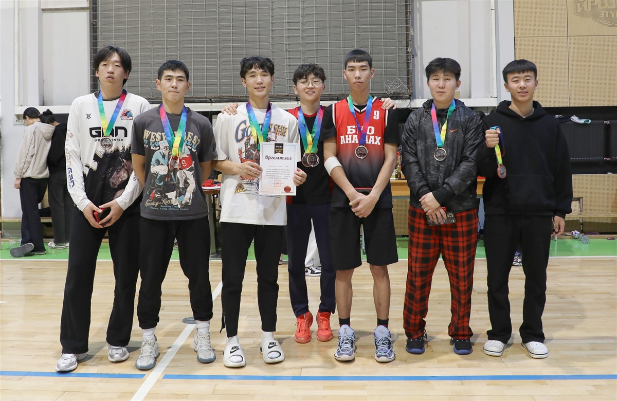 Дотуур байр 25