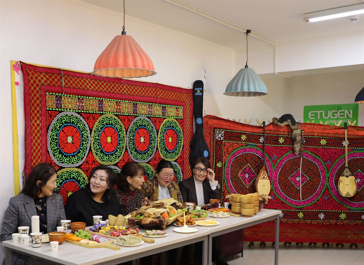 Хаврын баяр 12